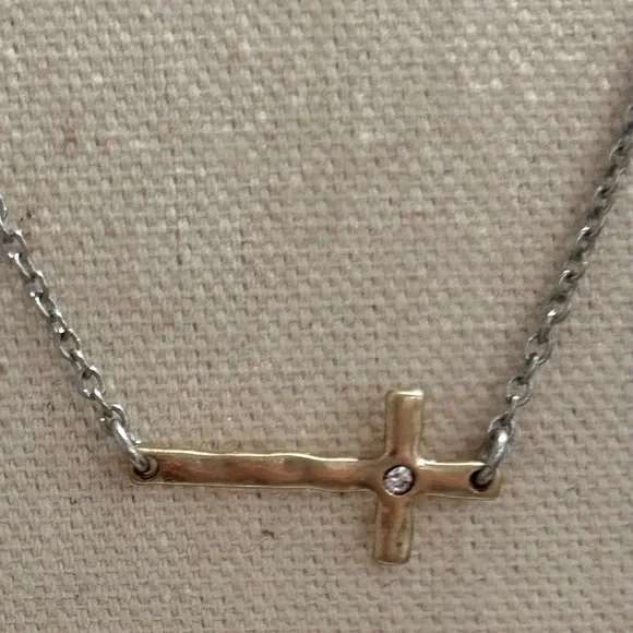 JK by Thirty-One “Whisper Cross Necklace” 2 tone silver/gold 16”+ 2” extenderNWT - Picture 2 of 7